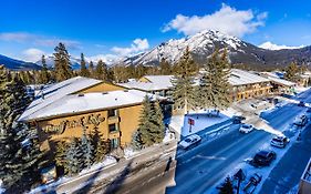 Banff Park Lodge